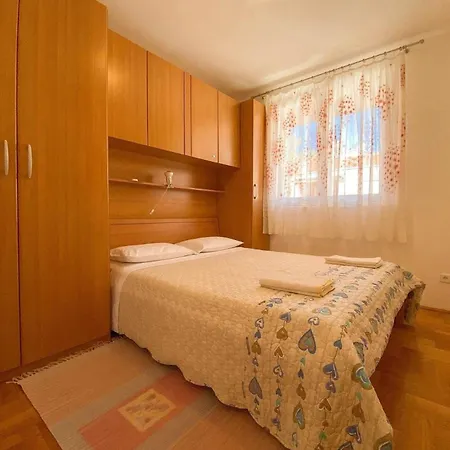 Ferienwohnung Fur 4 Personen Ca 45 Qm In Novigrad, Istrien Istrische Riviera - B44547 Karpinjan