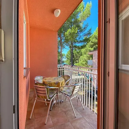 Ferienwohnung Fur 4 Personen Ca 45 Qm In Novigrad, Istrien Istrische Riviera - B44547